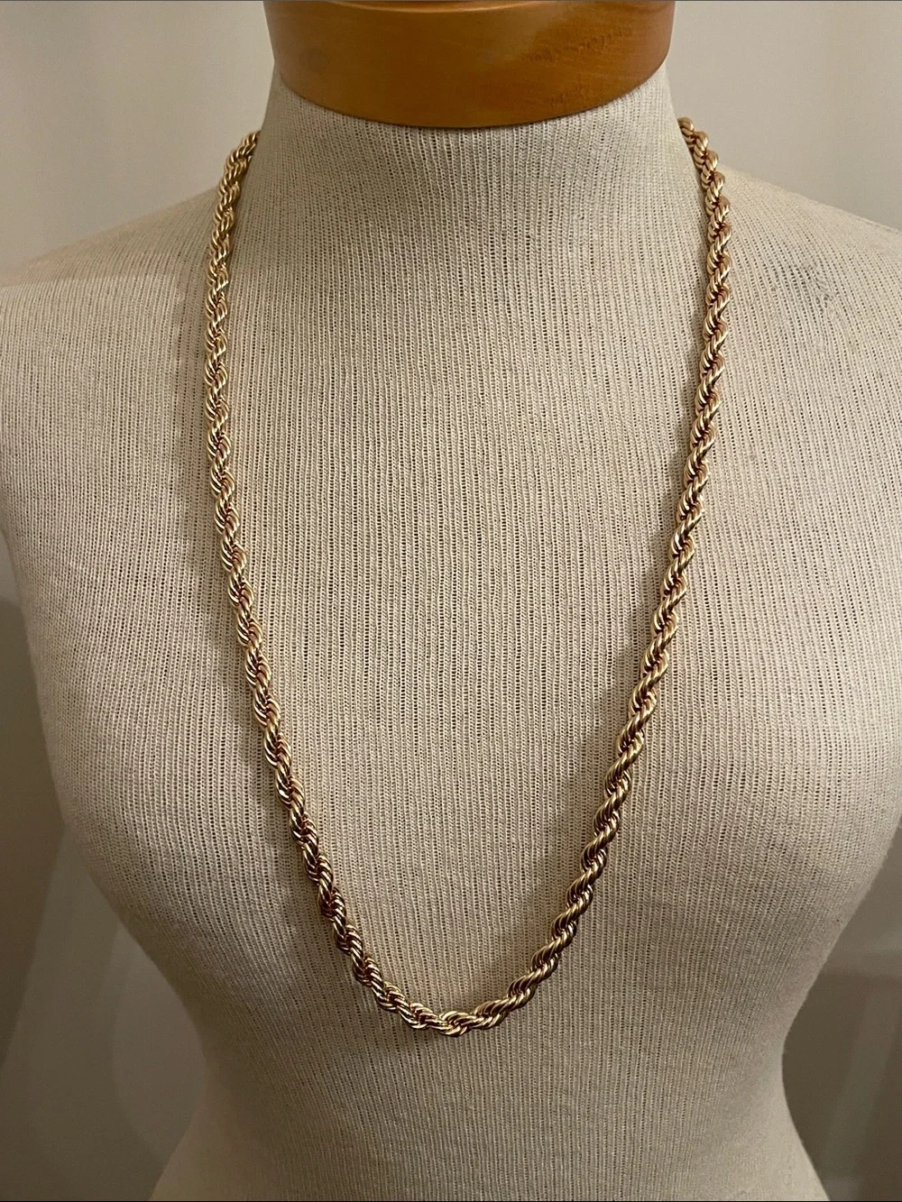 Vintage Style Classic Diamond-Cut Gold-tone Rope Chain Necklace
